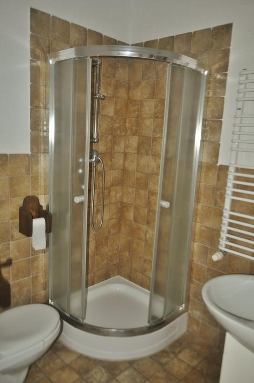 Karczma Brzeziniak Panzió Cisna Kültér fotó